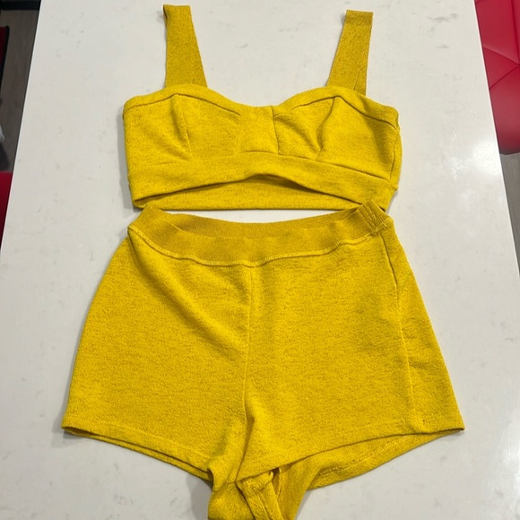 Zara Two piece set ( top and shorts) - Picture 1 of 1